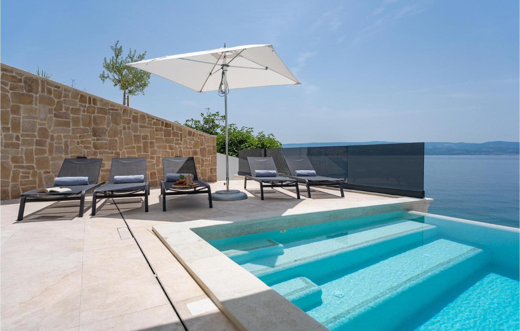 Beautiful Home In Omis With Kitchen Εξωτερικό φωτογραφία