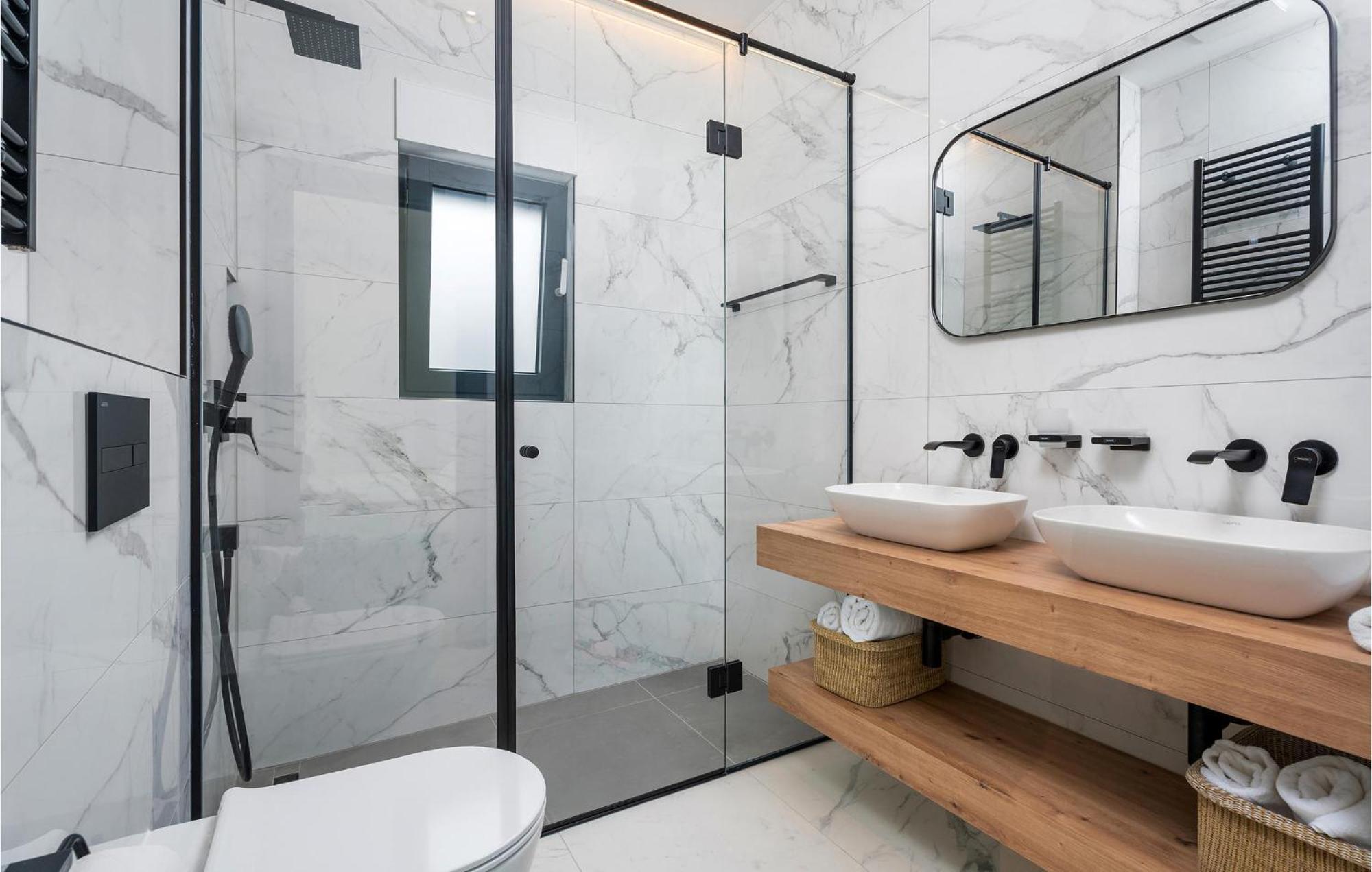 Beautiful Home In Omis With Kitchen Εξωτερικό φωτογραφία